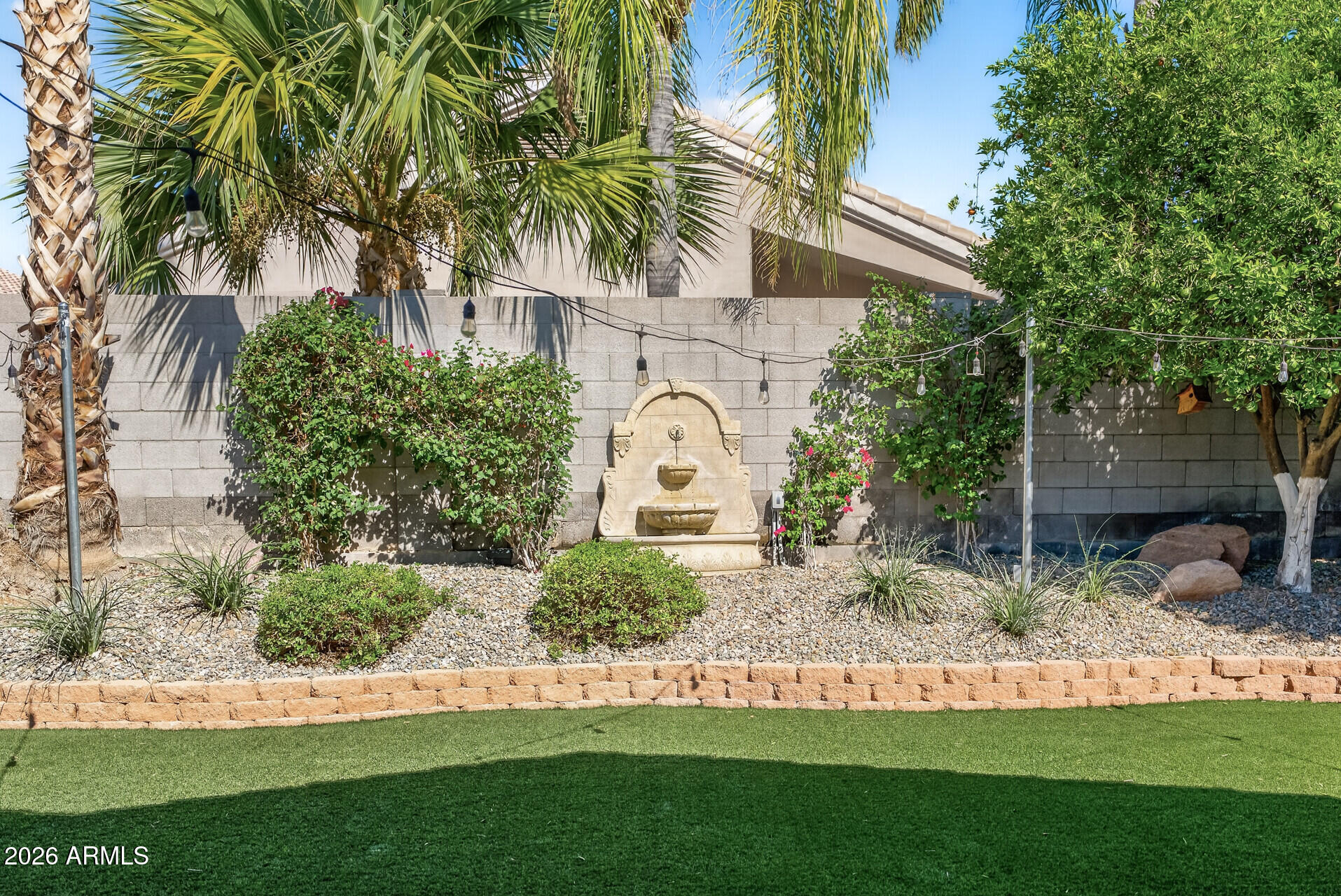 8072 E MARIA Drive