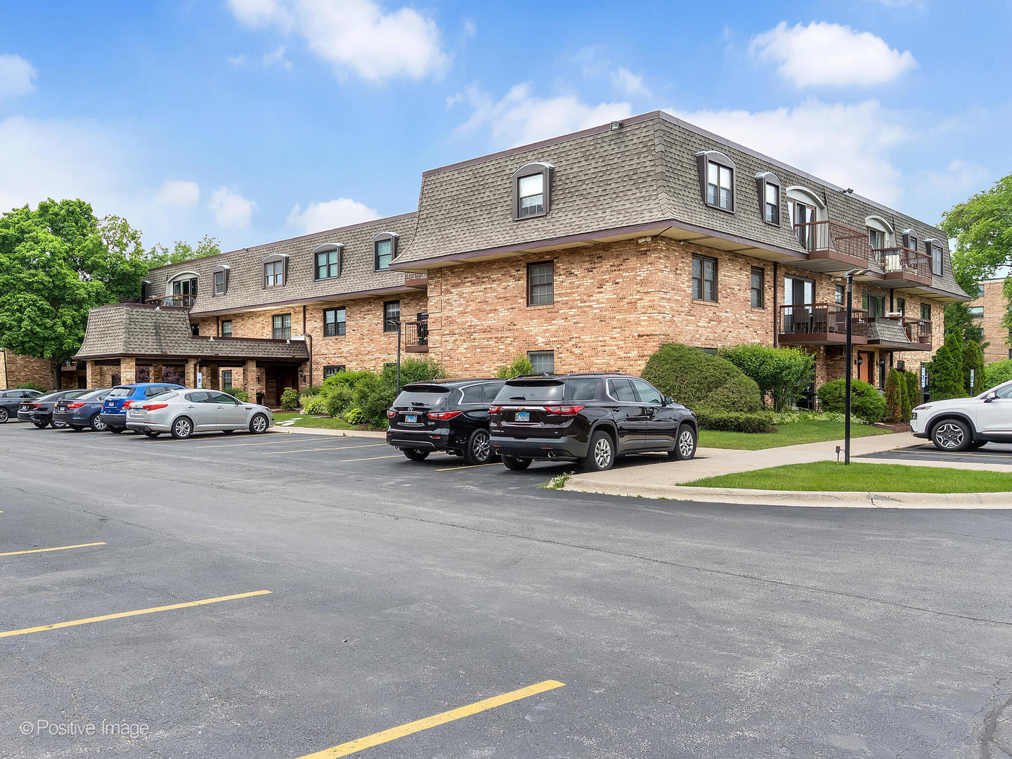 475 N CASS Avenue Unit: 105