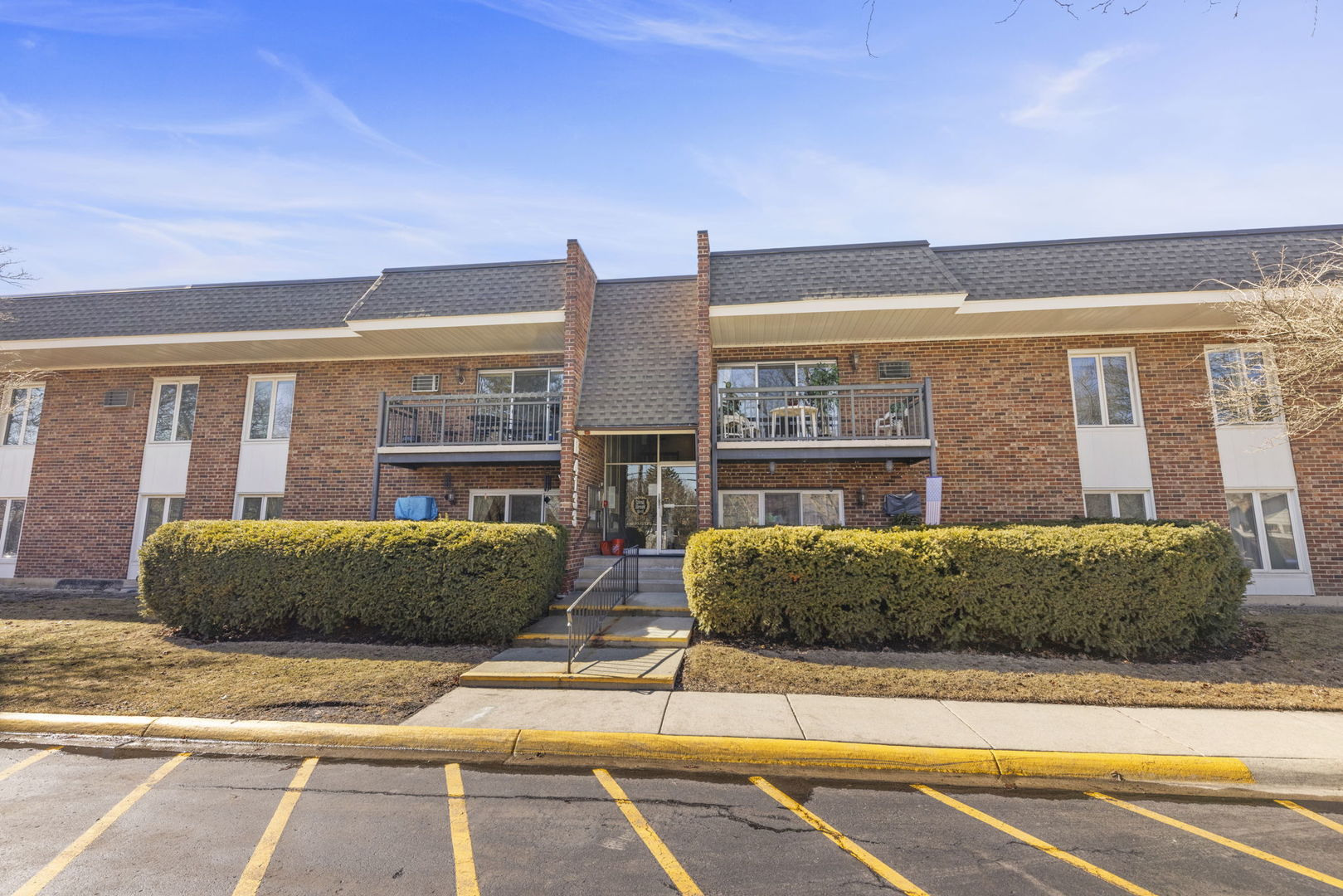 4133 SARATOGA Avenue Unit: B107