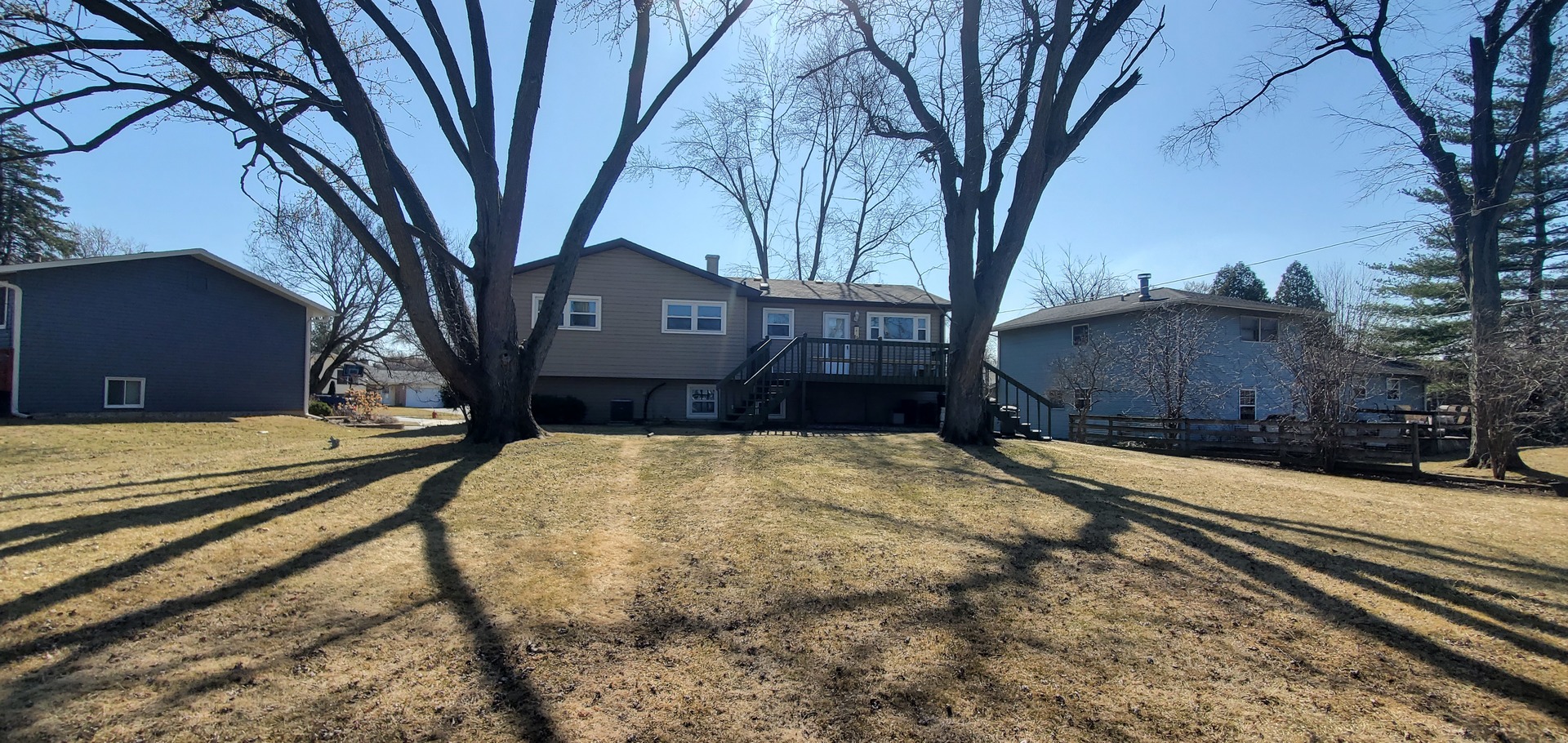2916 Brentwood Court