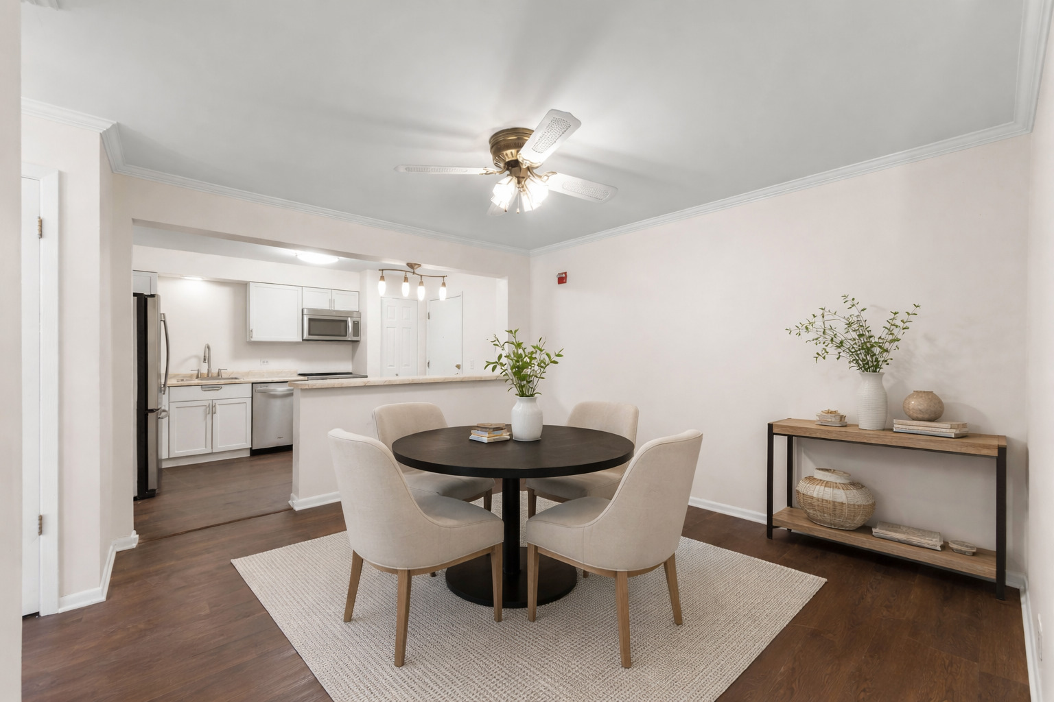 2331 Ogden Avenue Unit: 4