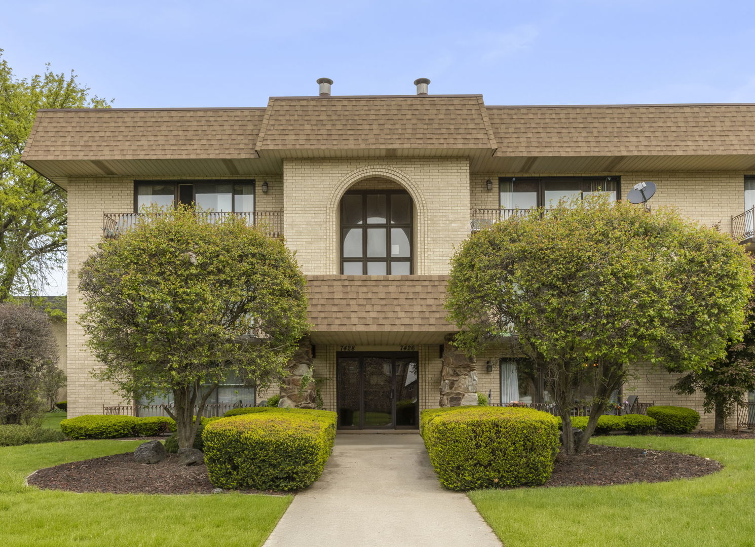 7426 W 153rd Street Unit: 1