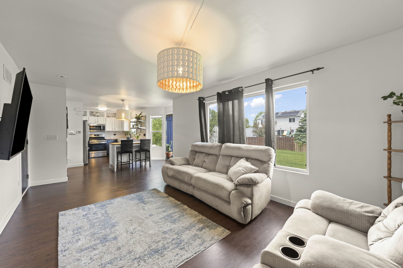 380 Gainsborough Drive