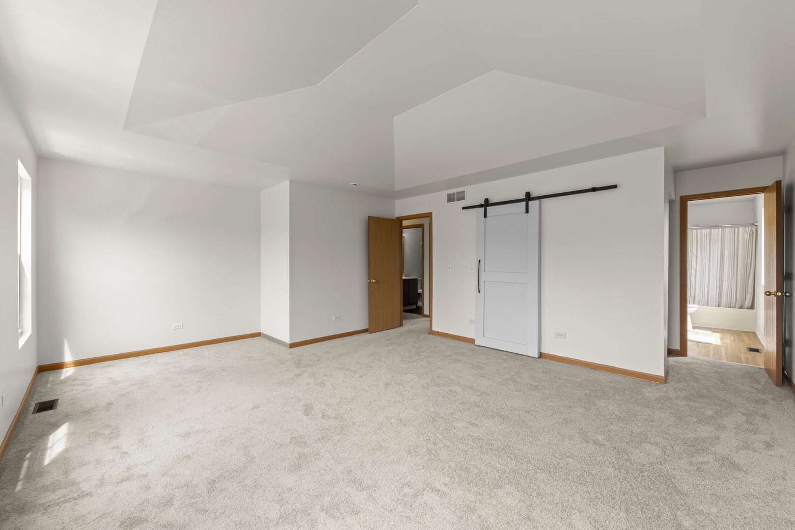 380 Gainsborough Drive