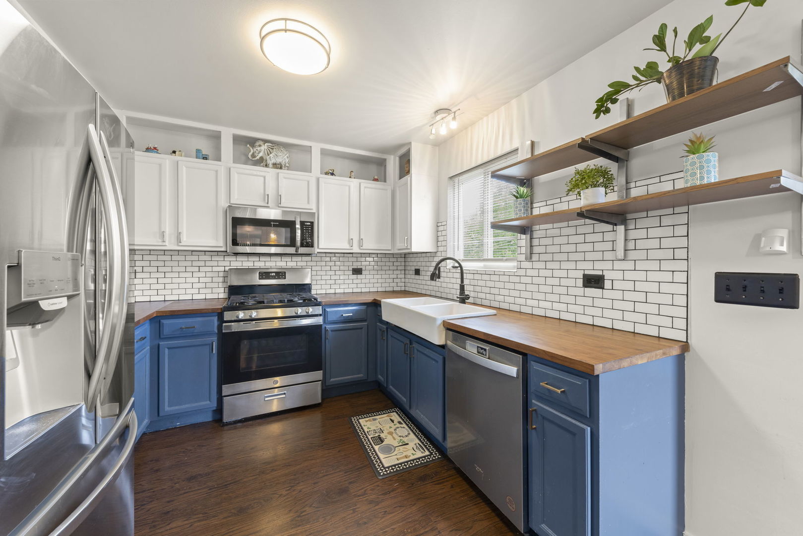 380 Gainsborough Drive