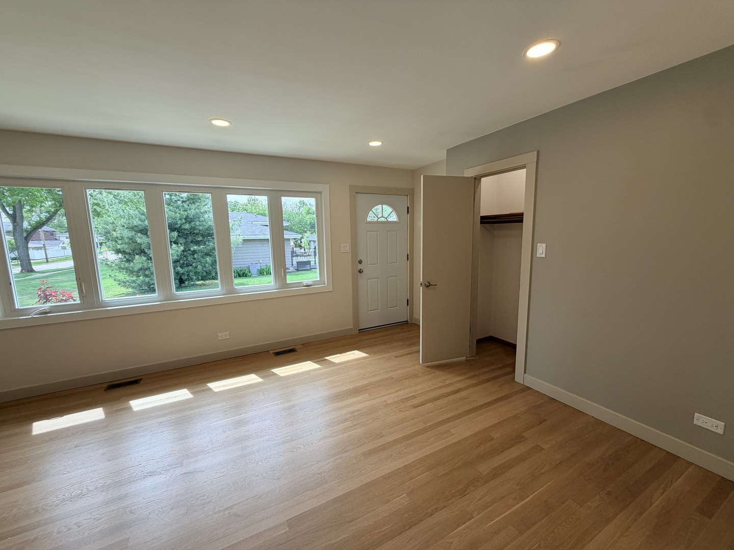 624 Prairie Avenue