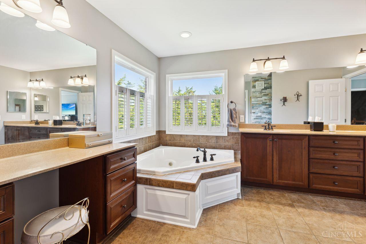 143 Olde Stone Court