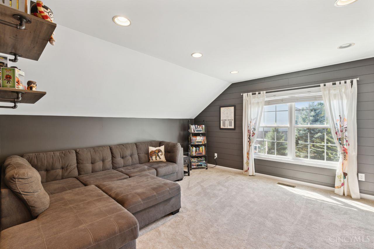 143 Olde Stone Court