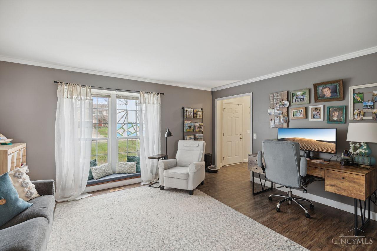 6423 Hummingbird Drive