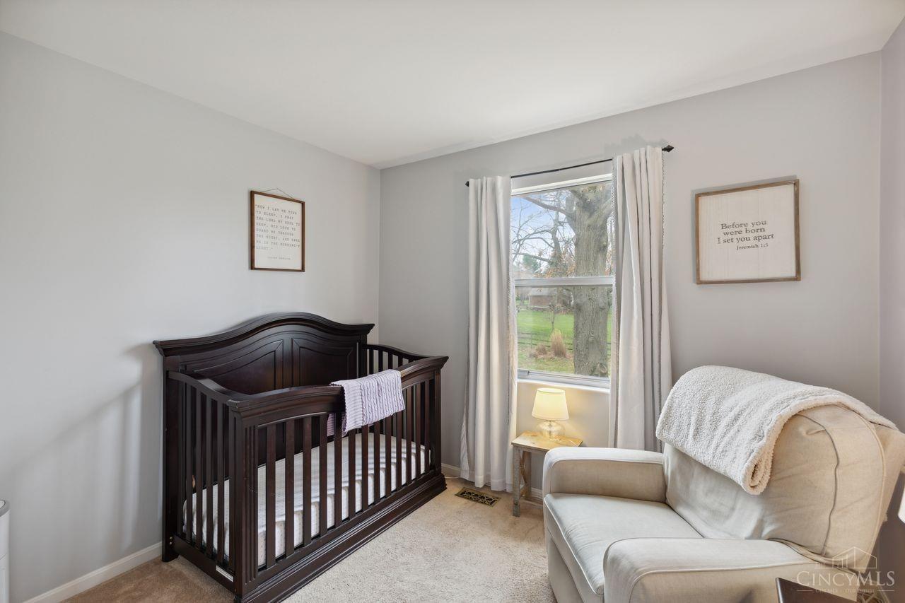 6423 Hummingbird Drive