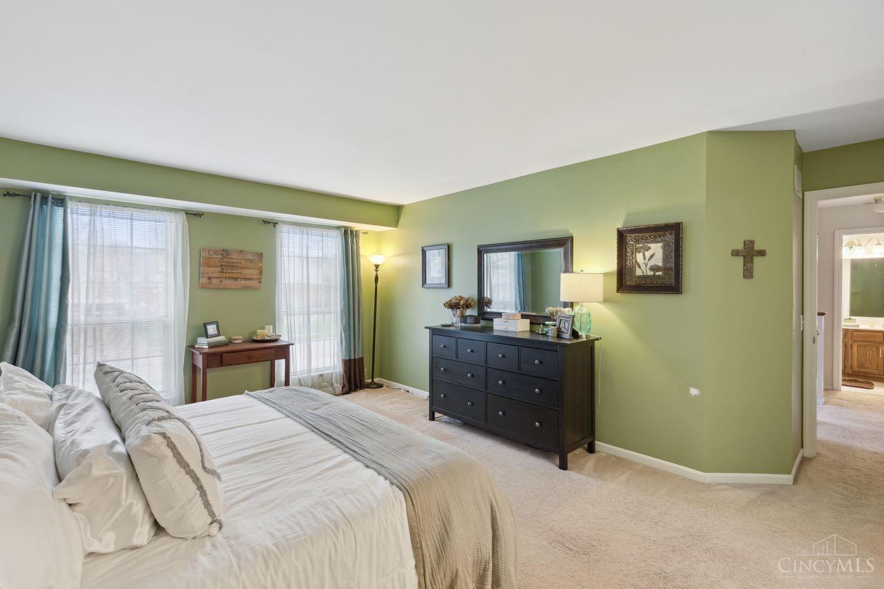 6423 Hummingbird Drive