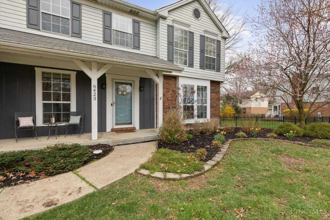 6423 Hummingbird Drive