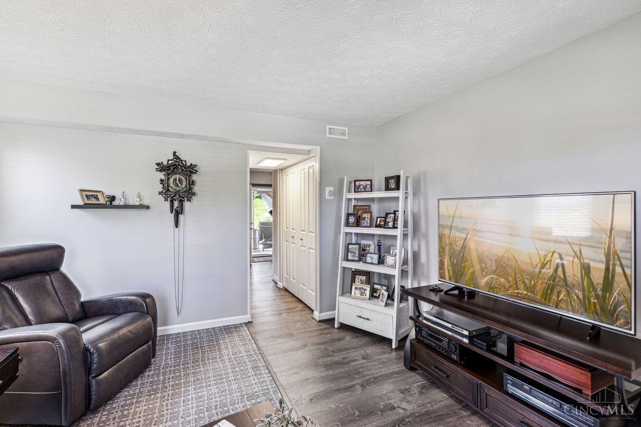 1112 Deerfield Road B