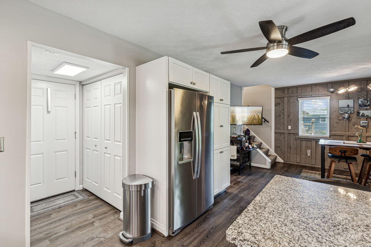 1112 Deerfield Road B