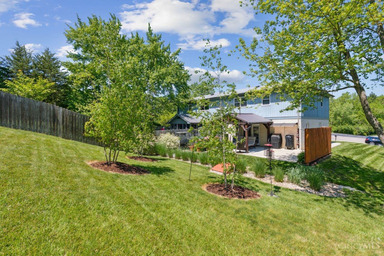1112 Deerfield Road B