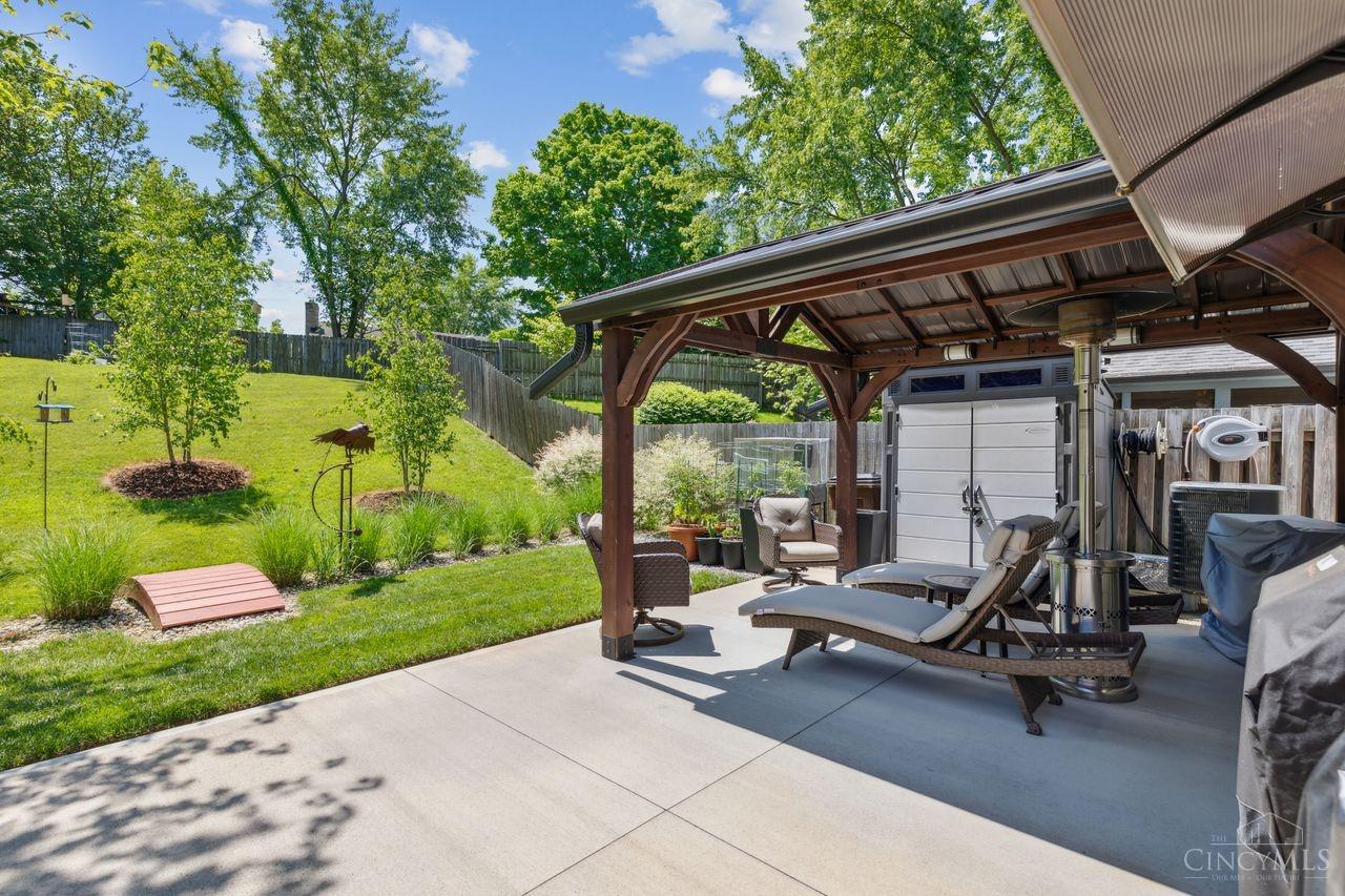 1112 Deerfield Road B