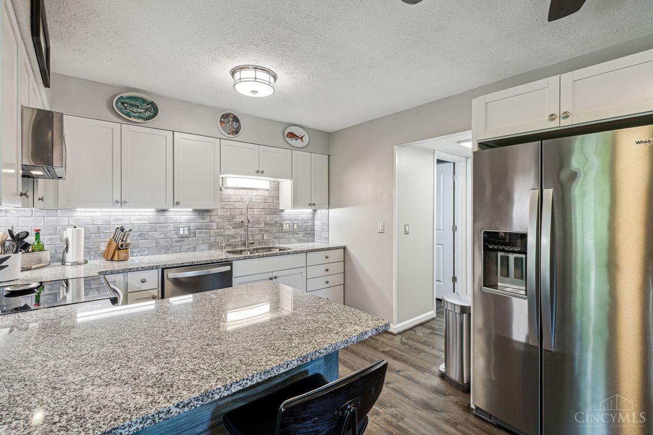 1112 Deerfield Road B