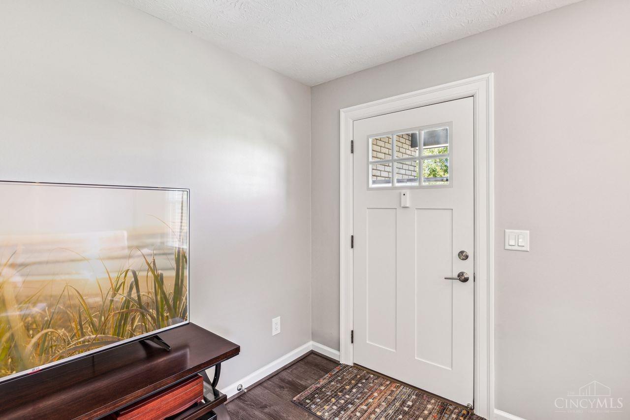 1112 Deerfield Road B