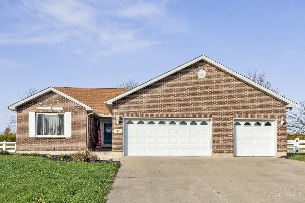 35 Green Knoll Drive