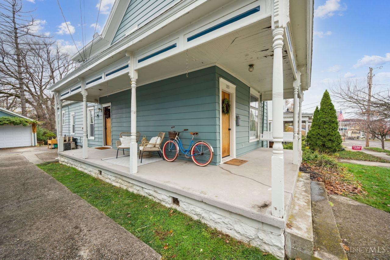 305 E Mulberry Street