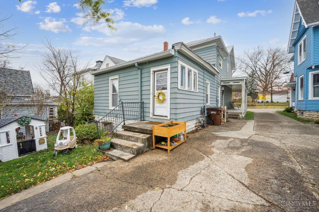 305 E Mulberry Street
