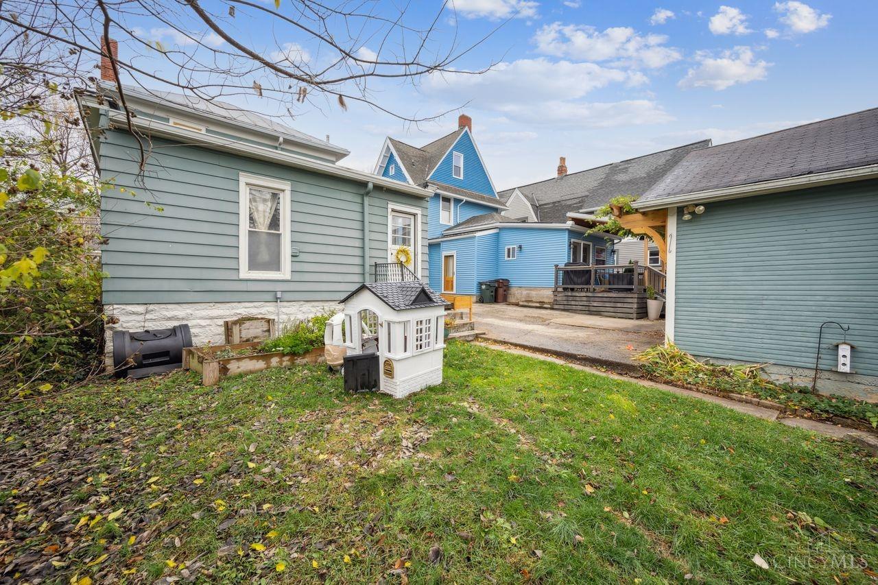 305 E Mulberry Street