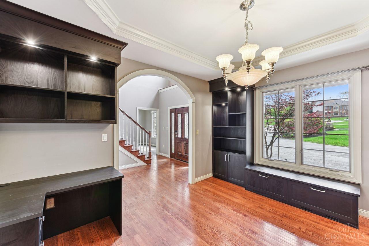 9950 Thoroughbred Lane