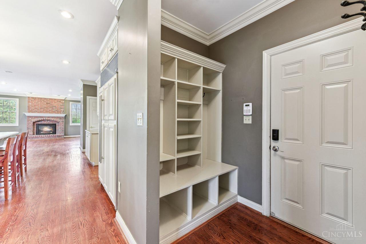 9950 Thoroughbred Lane