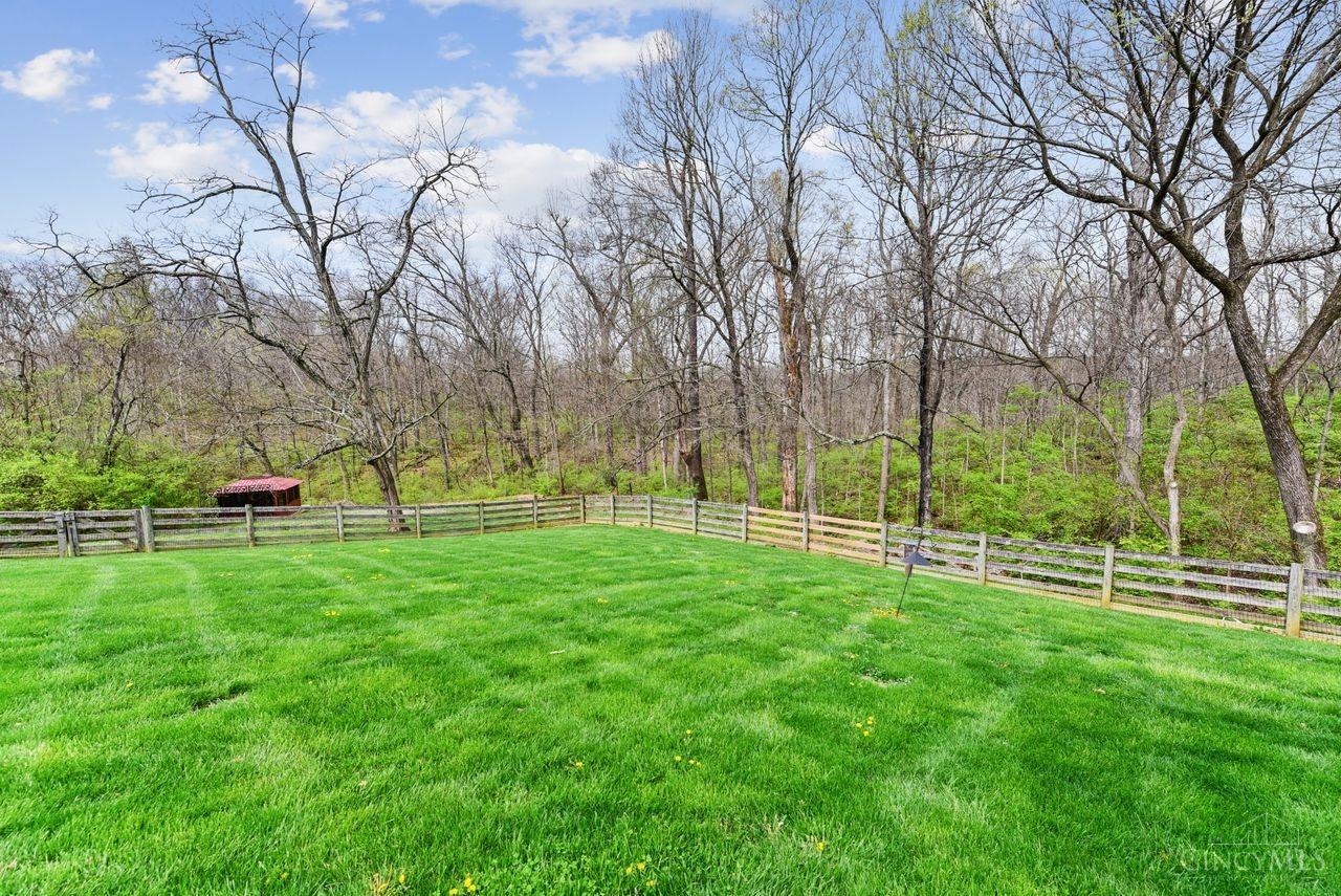 9950 Thoroughbred Lane