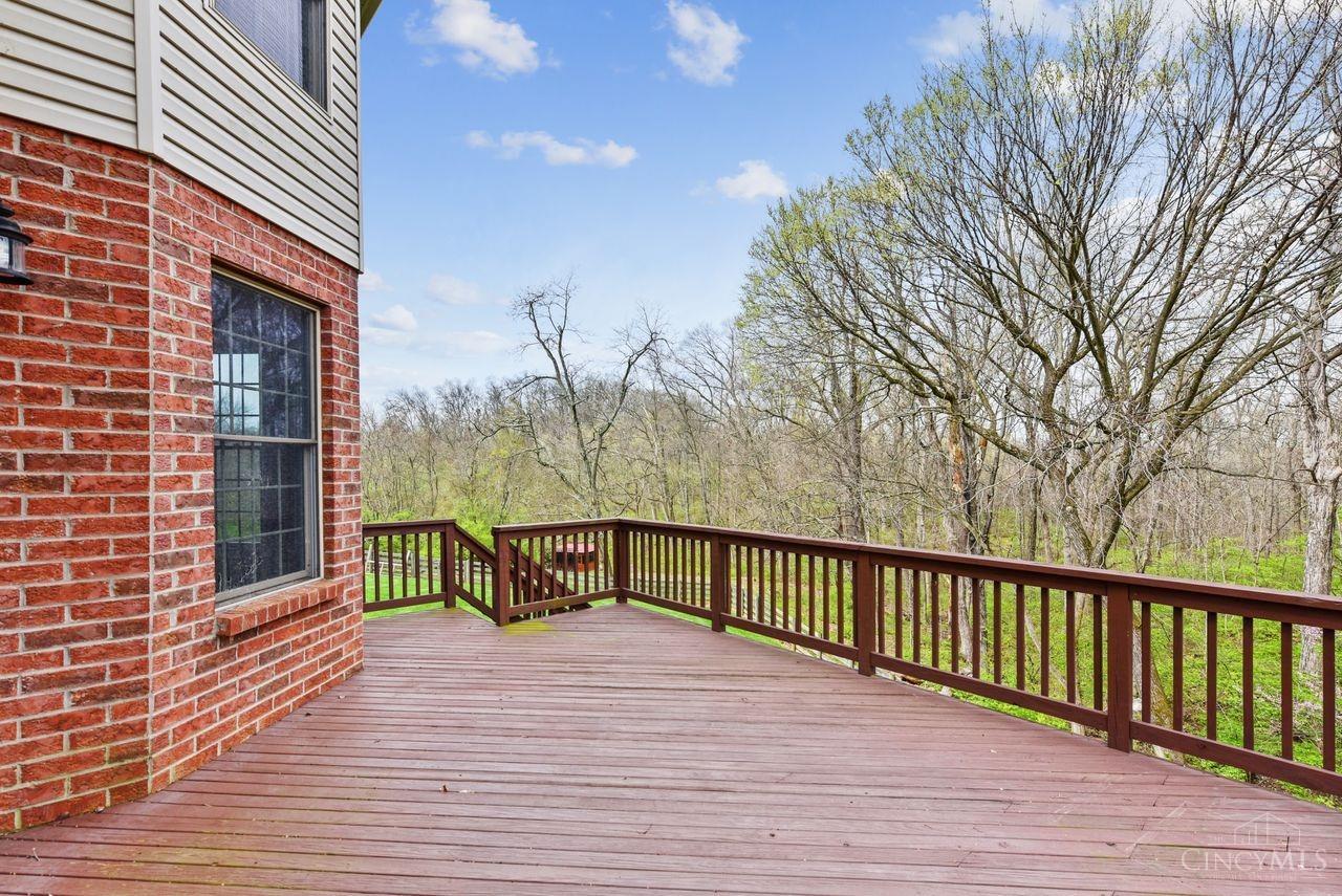 9950 Thoroughbred Lane