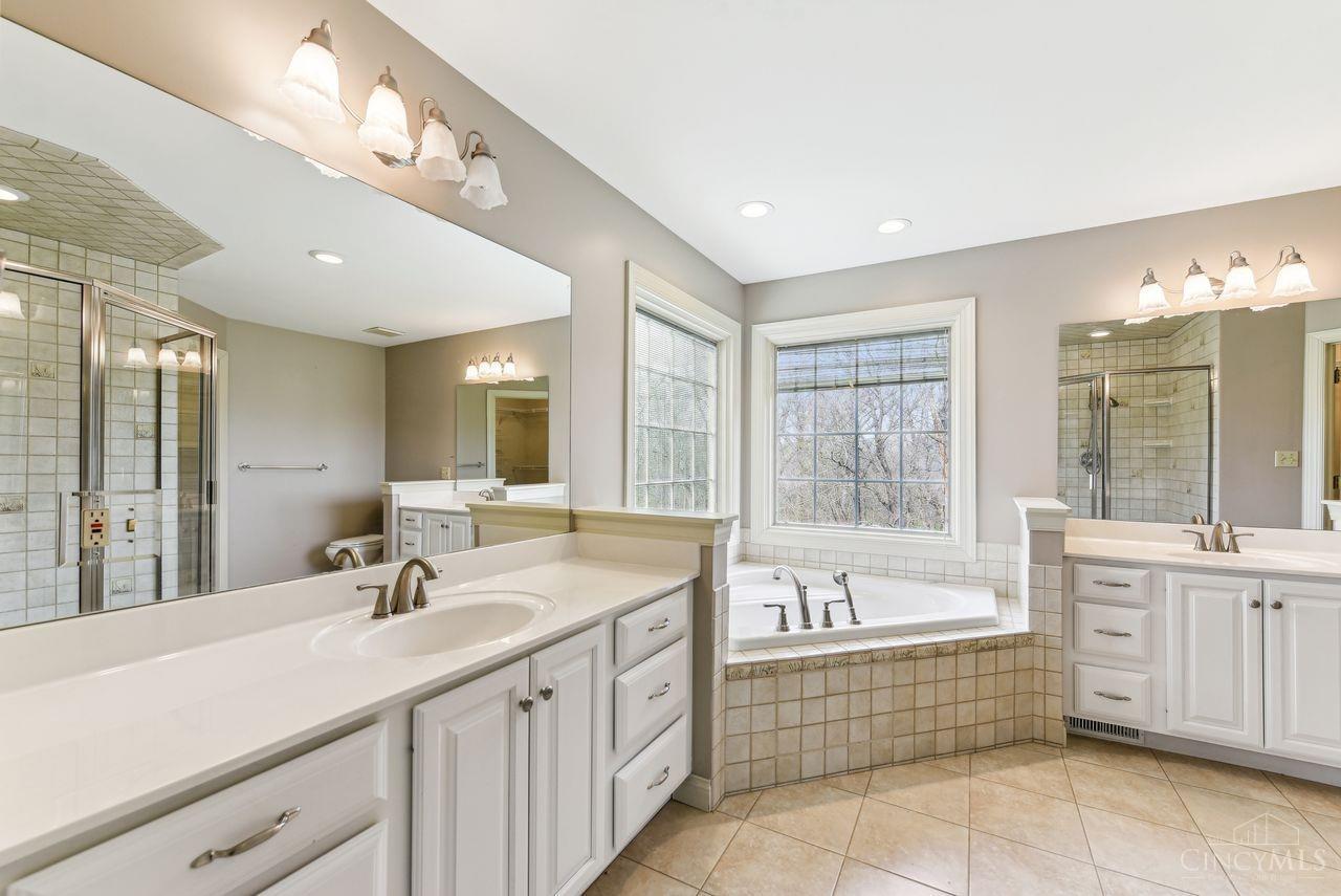 9950 Thoroughbred Lane