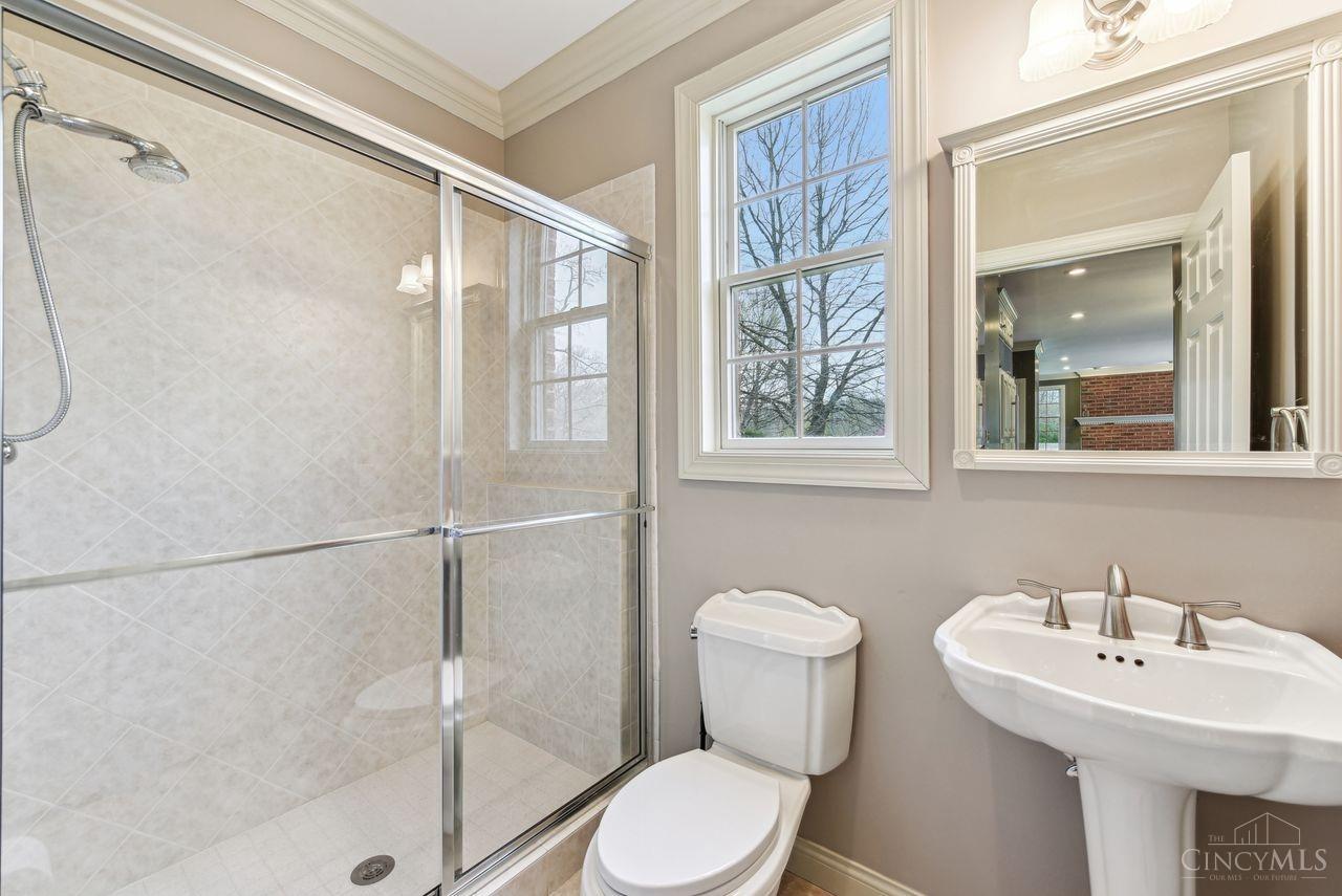 9950 Thoroughbred Lane