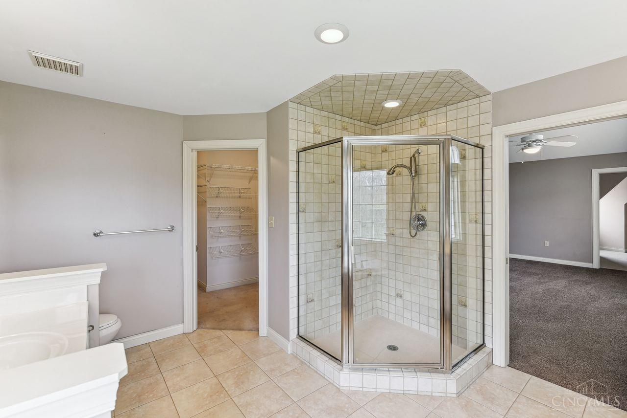 9950 Thoroughbred Lane