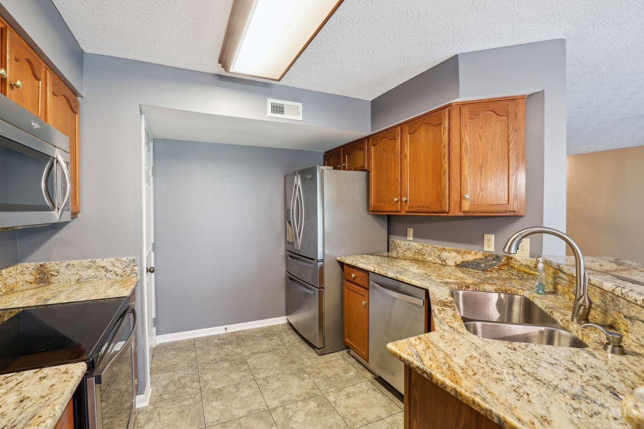 4511 North Shore Drive 202