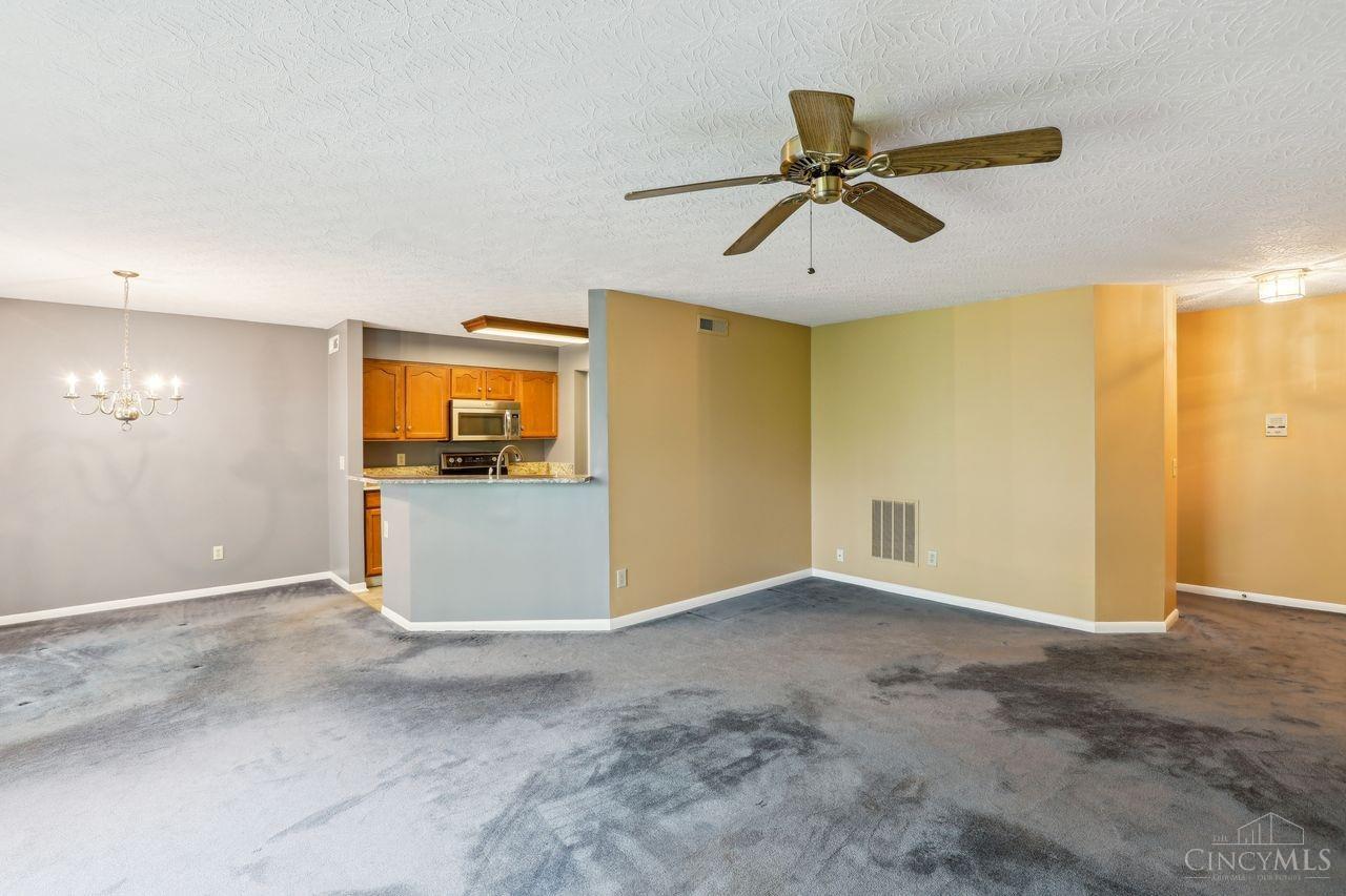 4511 North Shore Drive 202