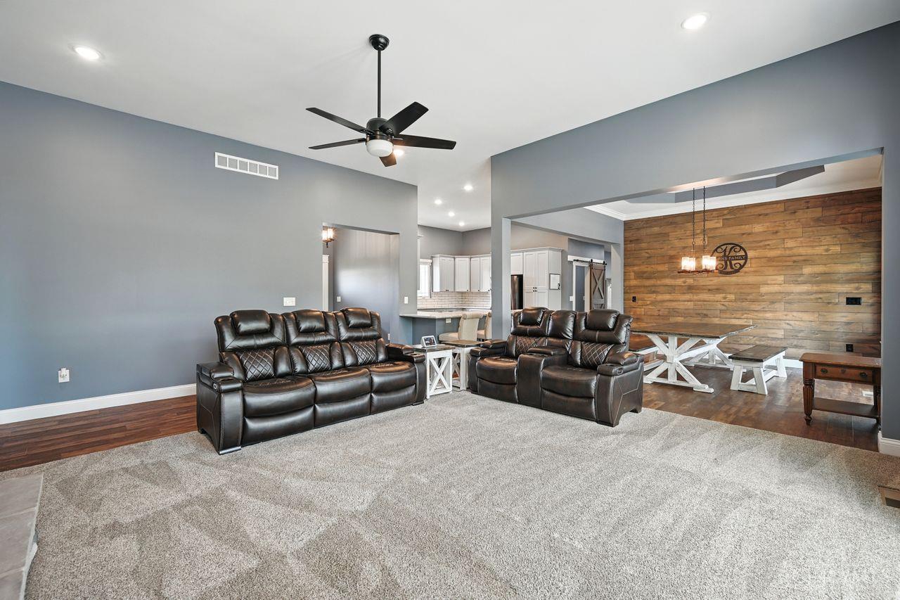 1584 Heritage Run Drive