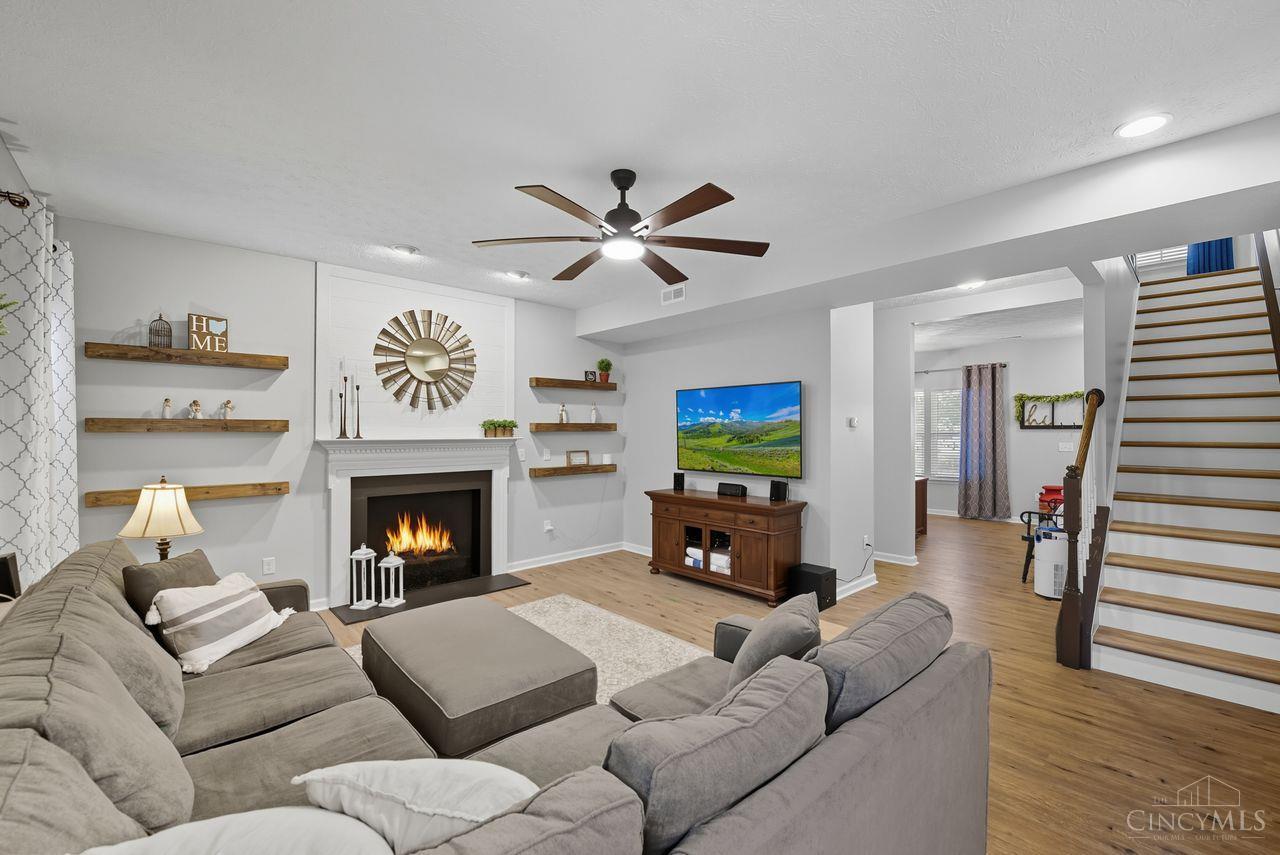 1899 Meadowsweet Drive