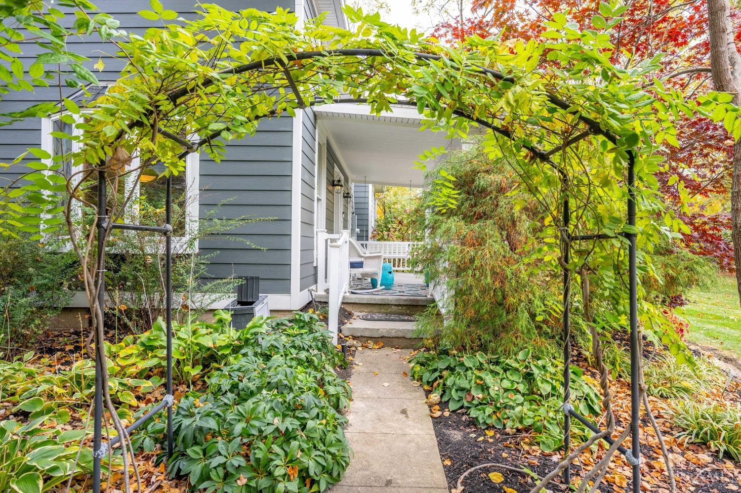 945 S Nixon Camp Road