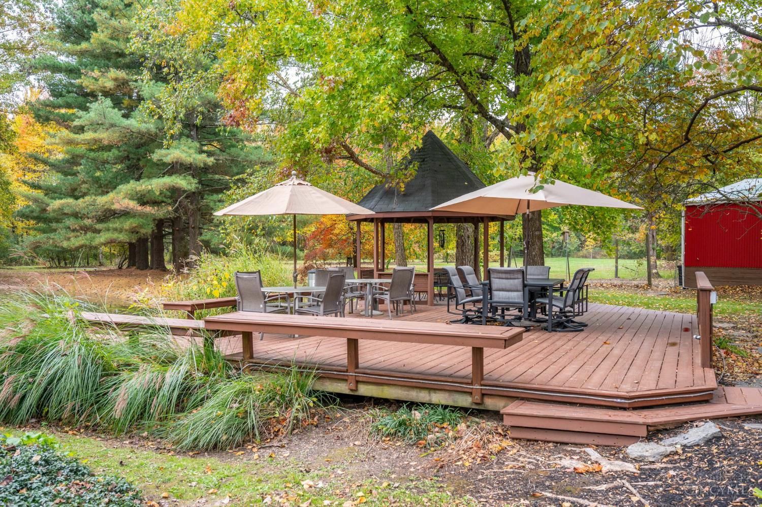 945 S Nixon Camp Road