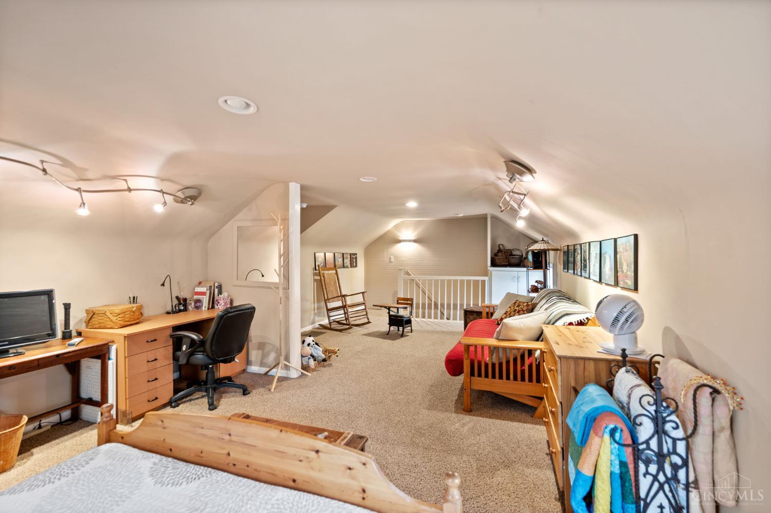 945 S Nixon Camp Road