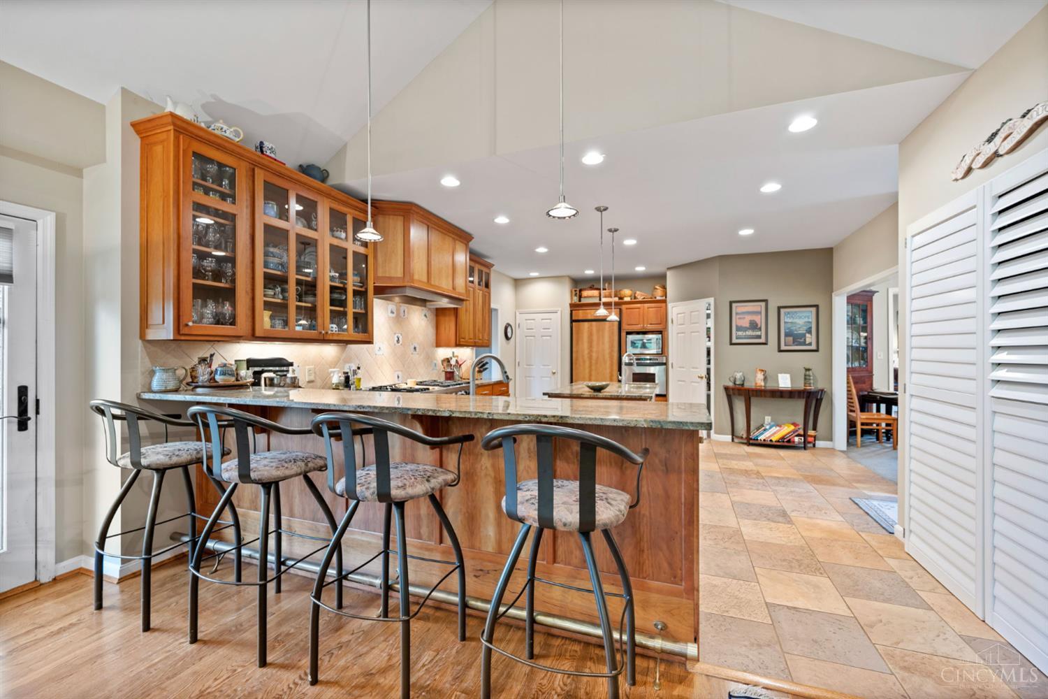 945 S Nixon Camp Road