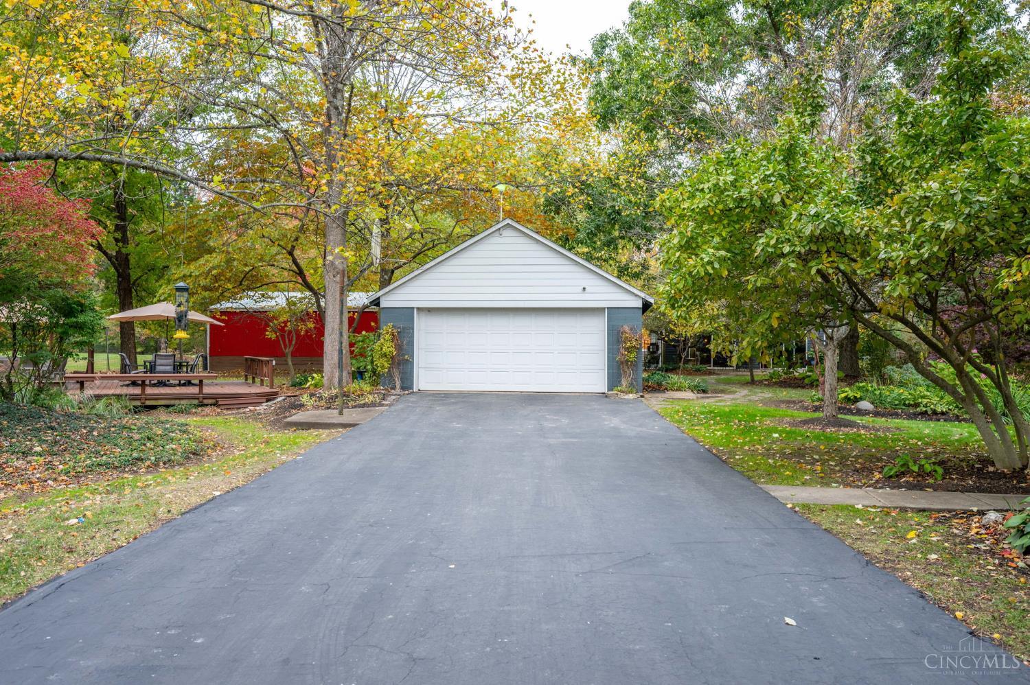 945 S Nixon Camp Road