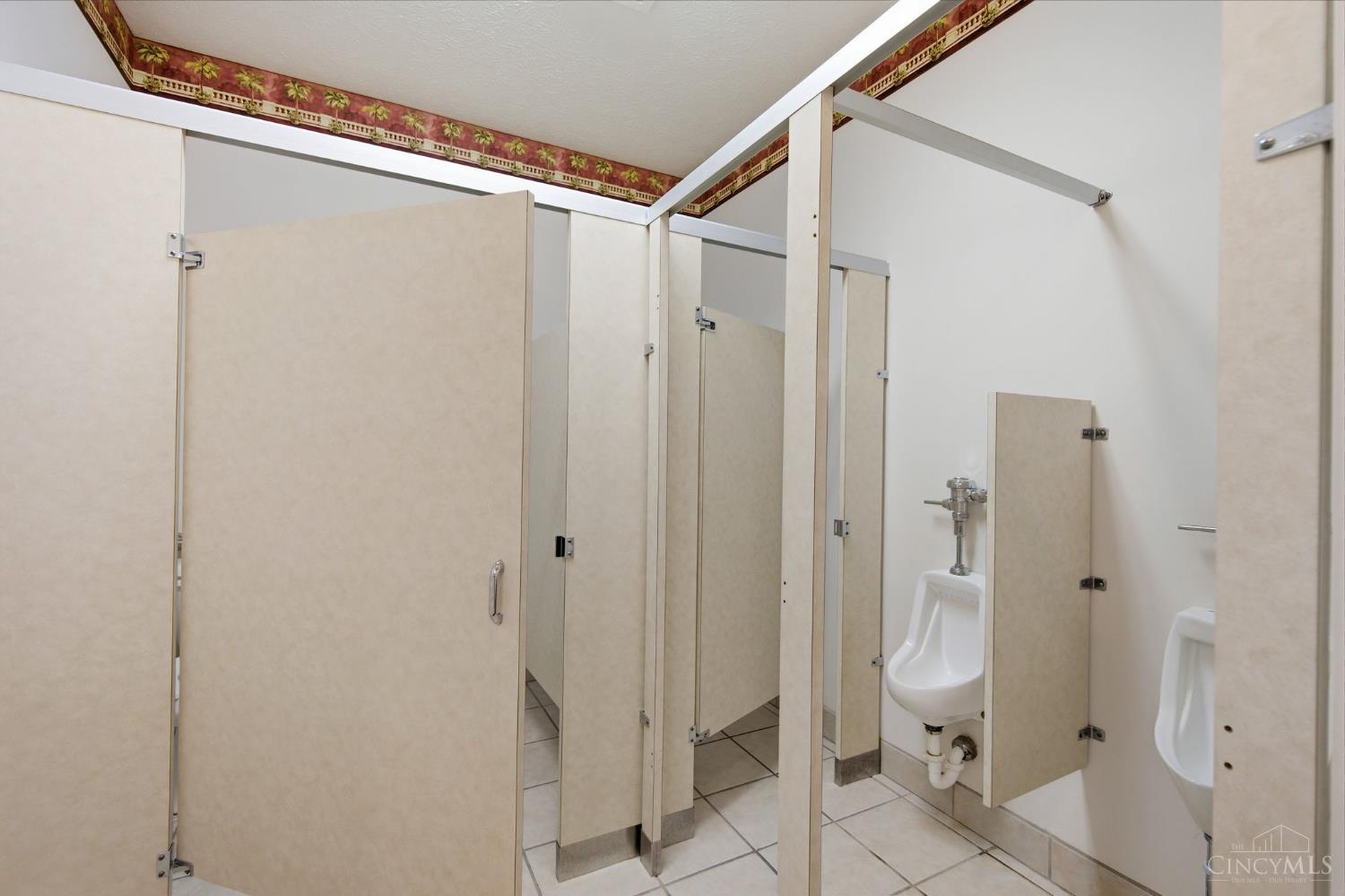 810 N Broadway Street