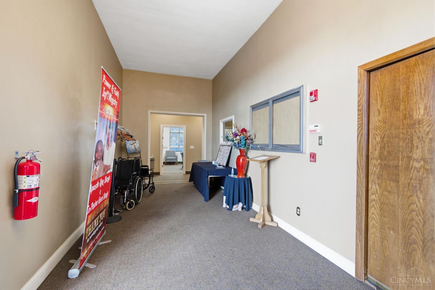 810 N Broadway Street