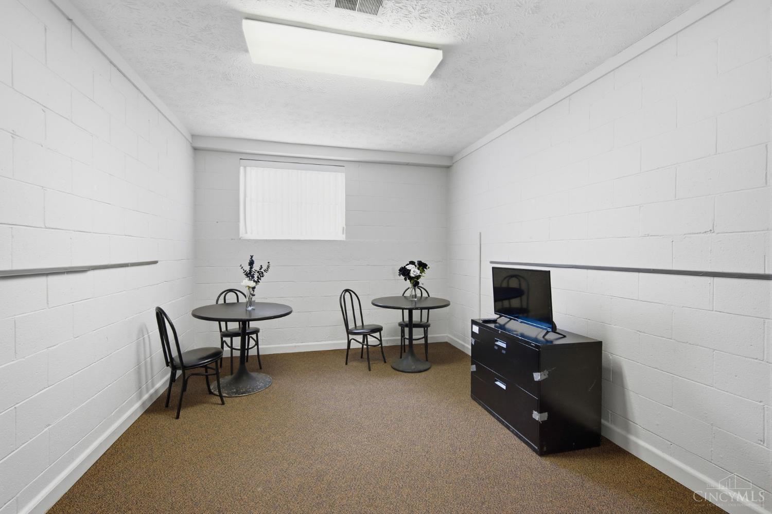 810 N Broadway Street