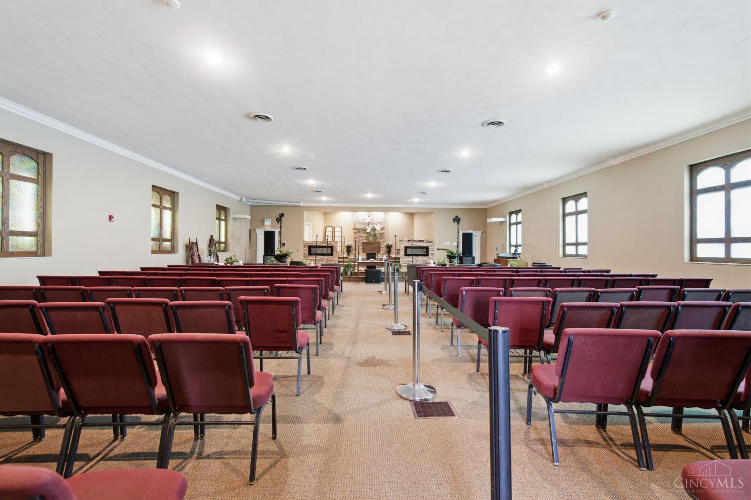 810 N Broadway Street