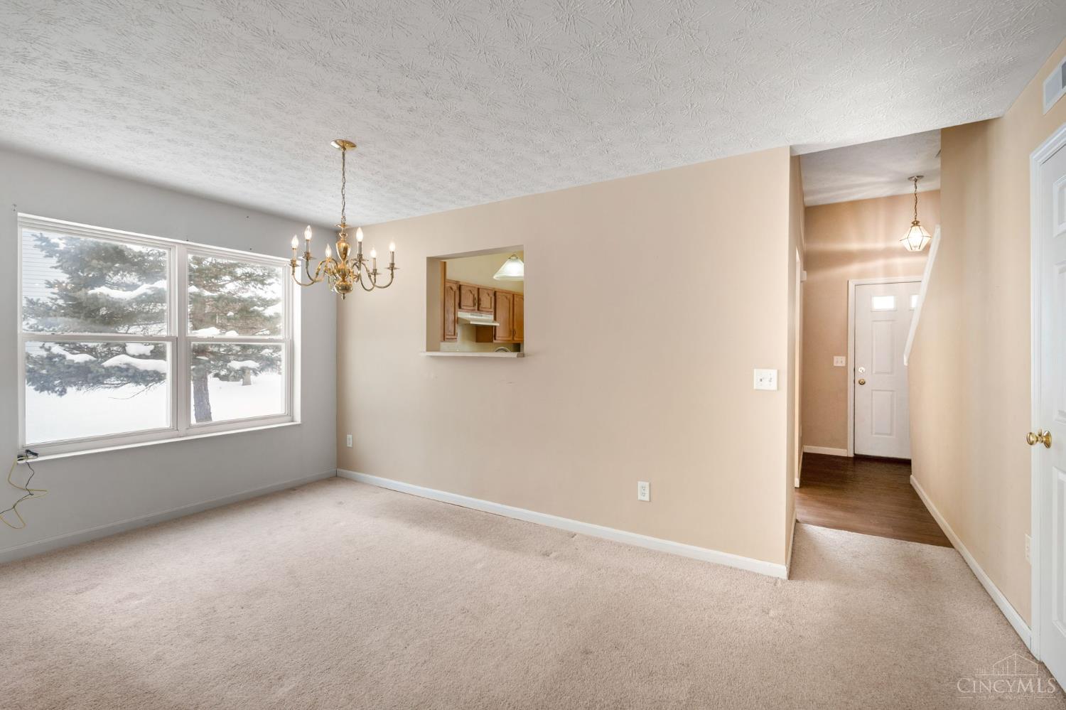 854 Round Hill Court