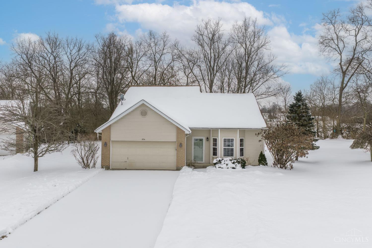 854 Round Hill Court