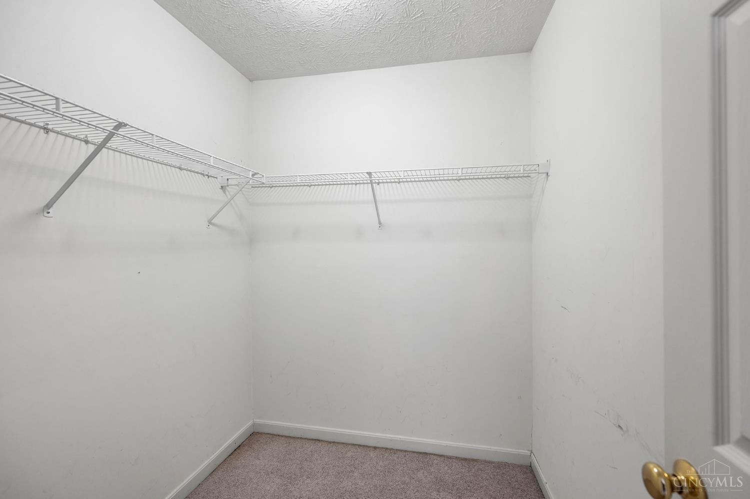 854 Round Hill Court