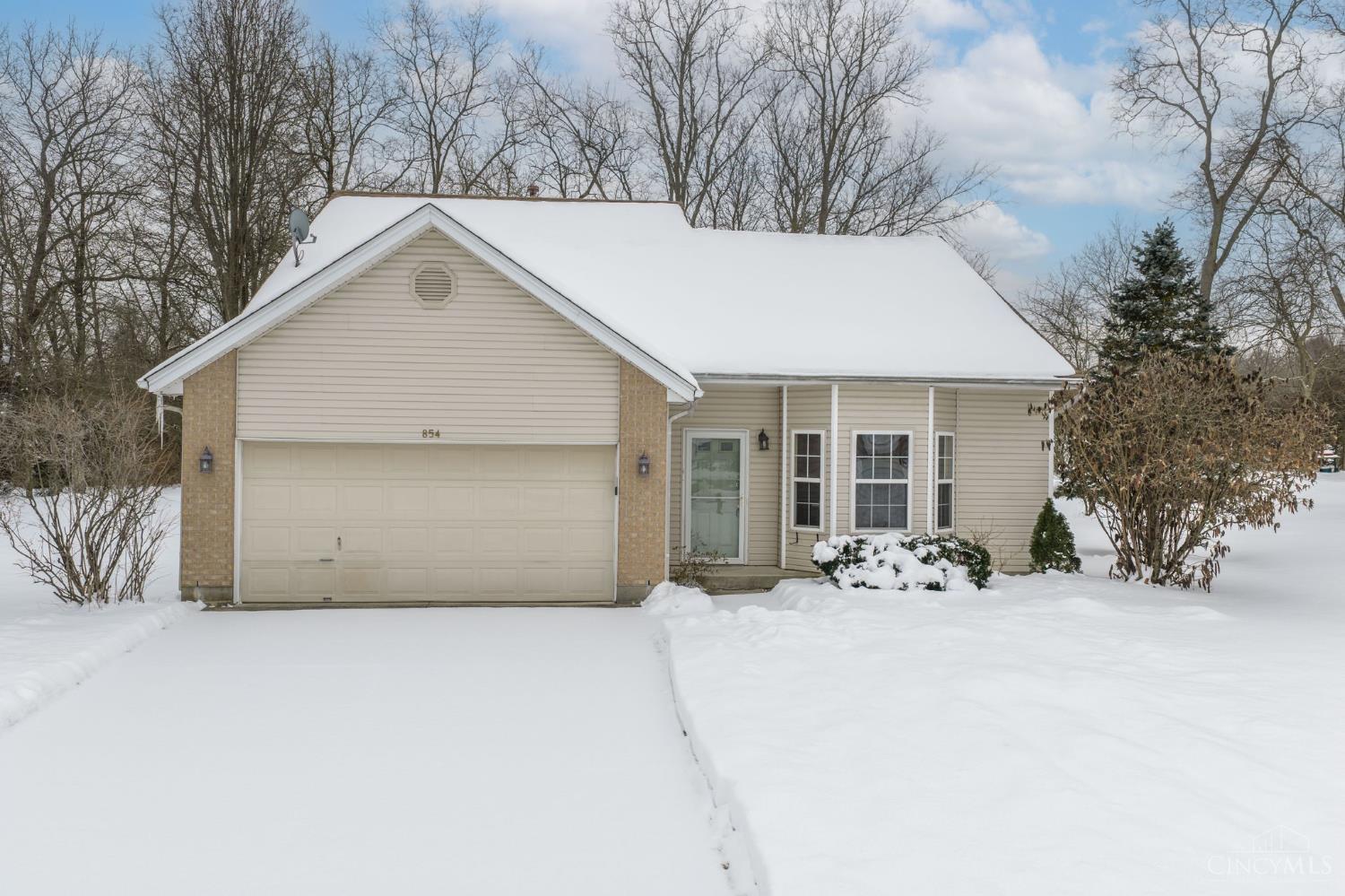854 Round Hill Court
